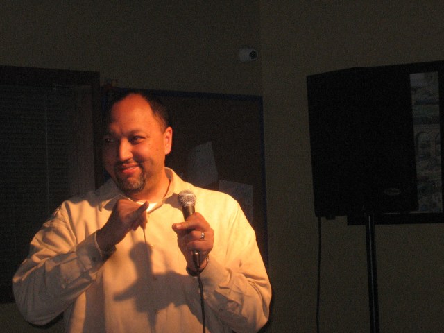 JR Whistle Stop, comedy, Apio, pinkie, IMG_1341