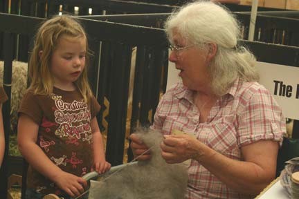 MEN Fair, Spinning-Demo
