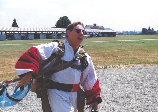 Cossey skydiving, family, KCSO, 5.30. 13